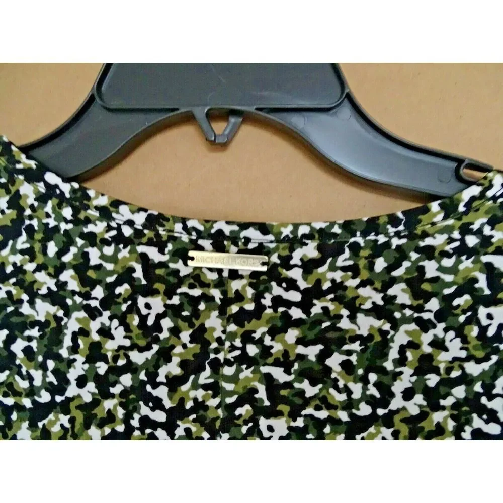 NEW Michael Kors Ruffle Knit Camo Top Sz M Shirt,Blouse Black,White,Olive Green‎